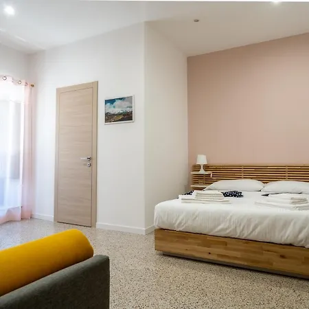 Via Venezia 32 Guest house
